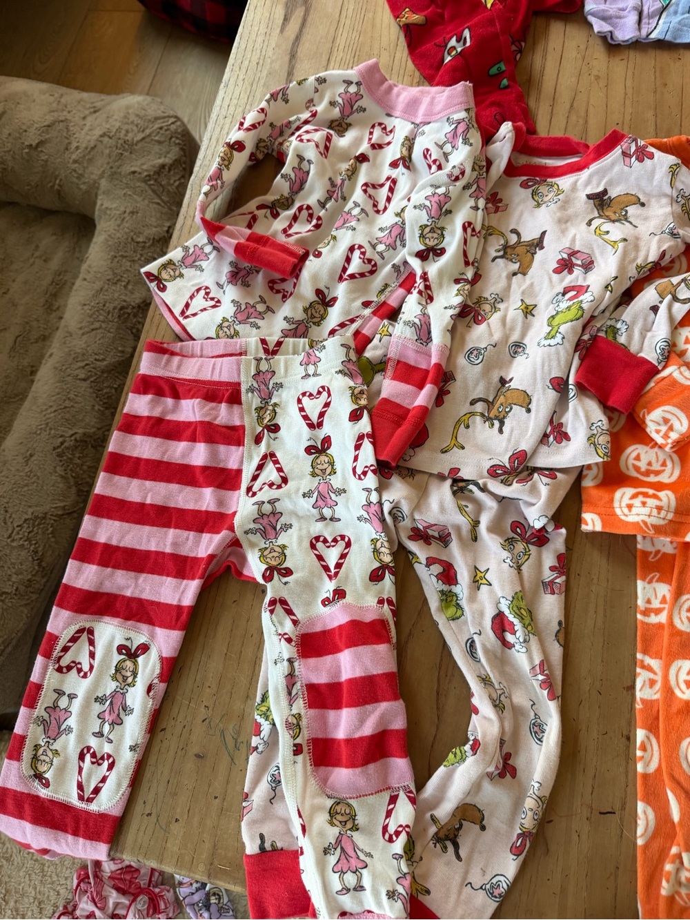 Lot of 7 pairs of pajamas!